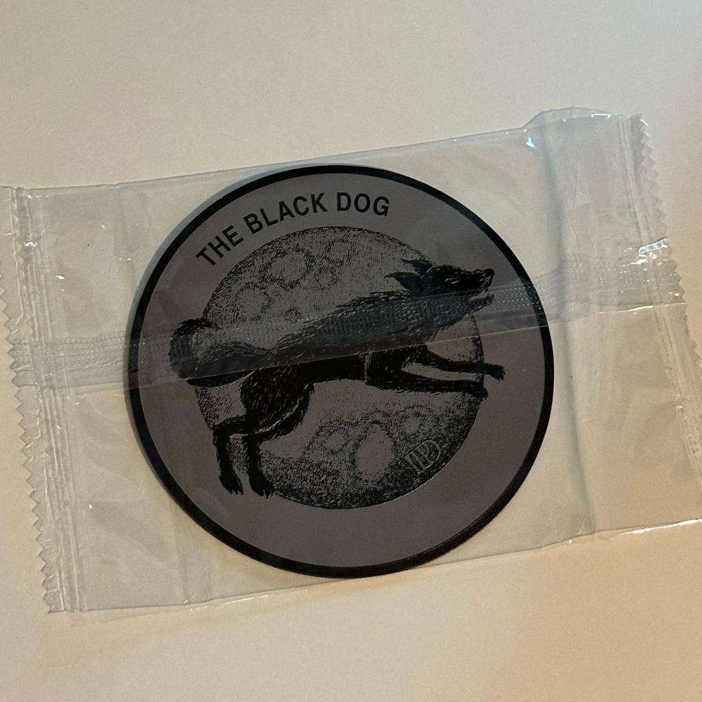 The Black Dog Magnet